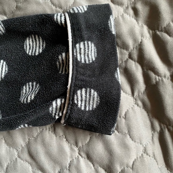 DKNY Button Up Flannel Pajamas Black/White - Picture 6 of 7